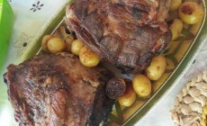 Costela em finas tiras assada com alho e alecrim